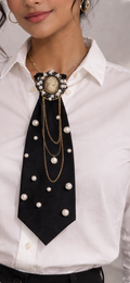 Royal Cameo Pearl Tie Necklace